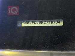 جیپ گراند شیرۆکی